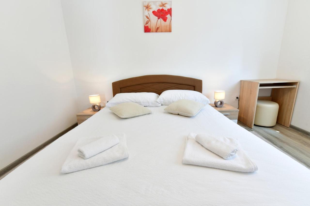 Apartman Dorijan Rakovica Bagian luar foto