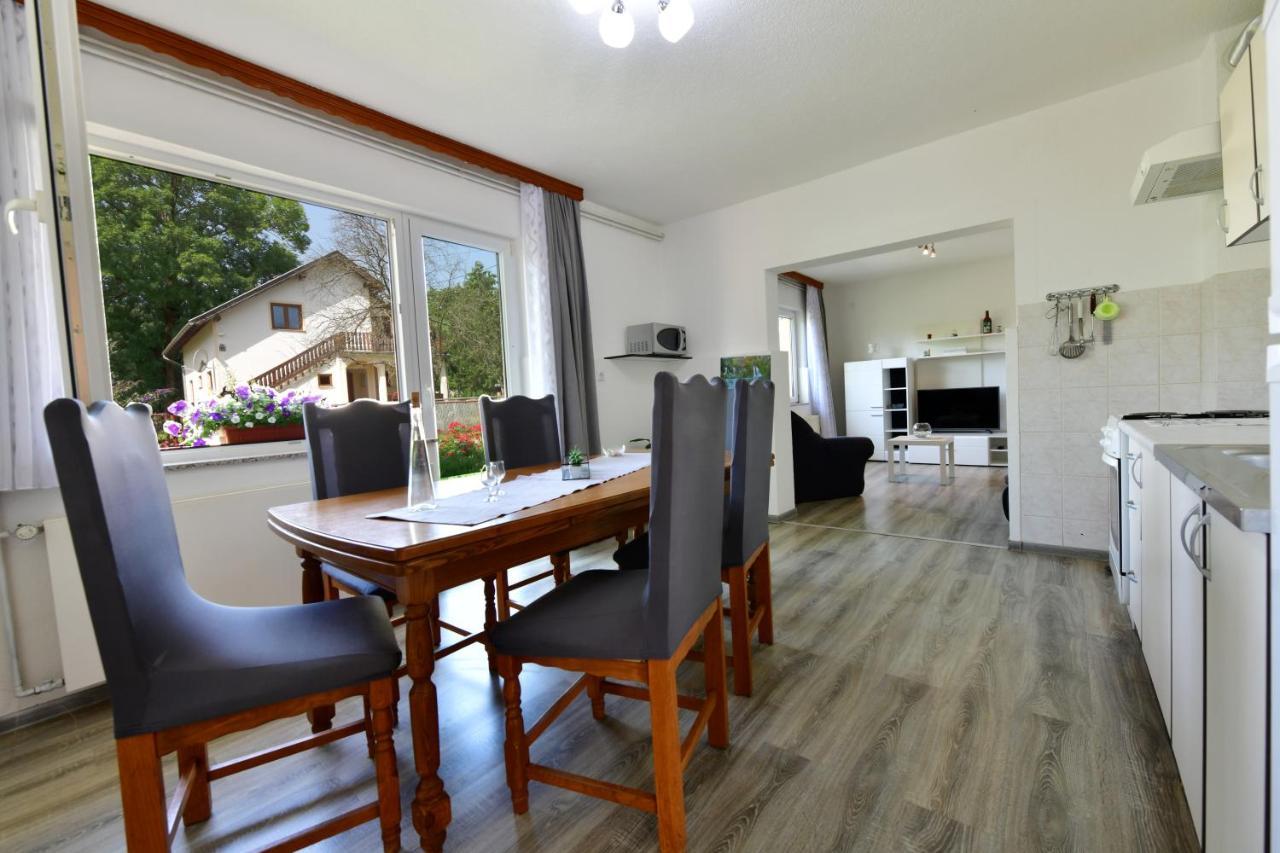 Apartman Dorijan Rakovica Bagian luar foto