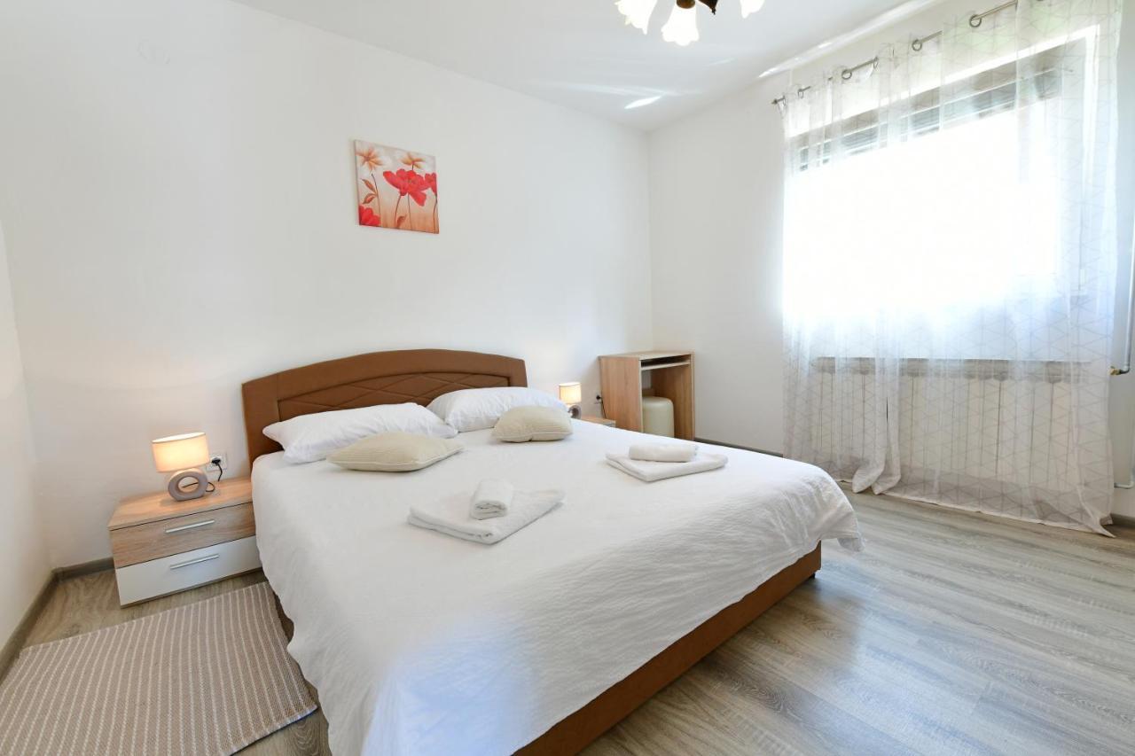 Apartman Dorijan Rakovica Bagian luar foto