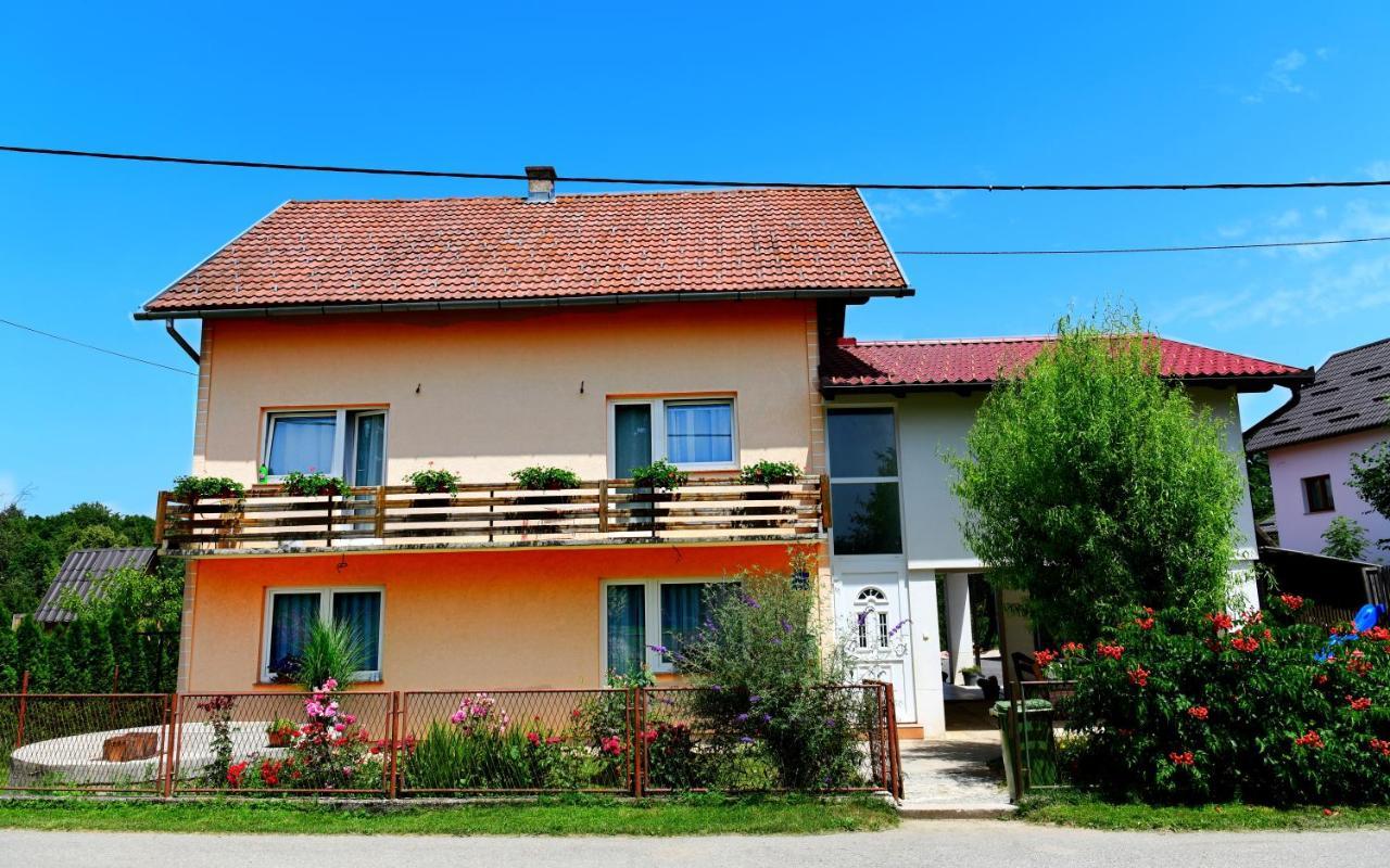 Apartman Dorijan Rakovica Bagian luar foto